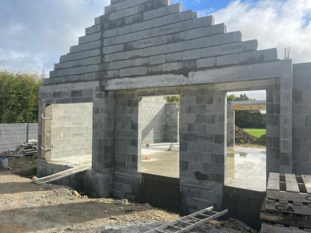 Construction d'une maison individuelle en parpaing sur la commune de Crossac